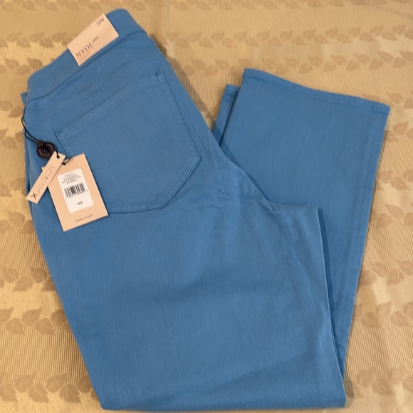 NYDJ Marilyn Ankle Straight Leg Jeans. Size 14W - Picture 7 of 16